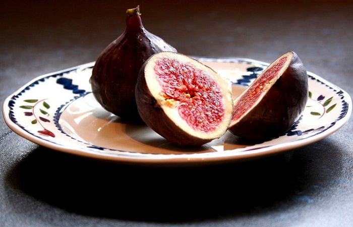 Eat the fig