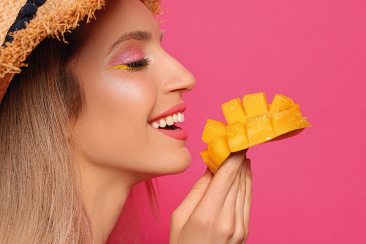 How do you eat mango