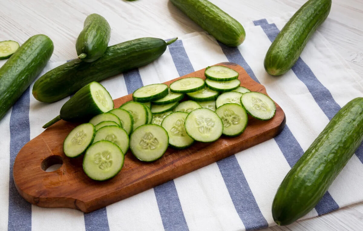 How many calories are in cucumber